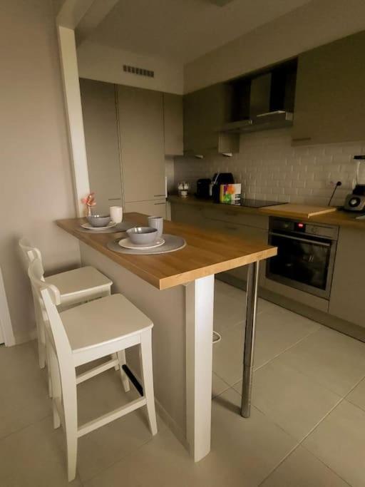 Gezellig Appartement In Brugge, Nabij Damme. Экстерьер фото